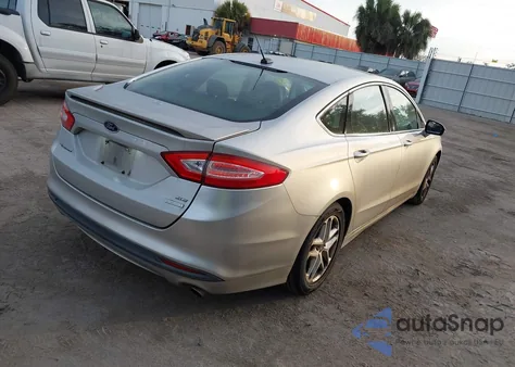 2013 Ford Fusion Se z USA, uszkodzony, nr VIN 3FA6P0HR4DR164405